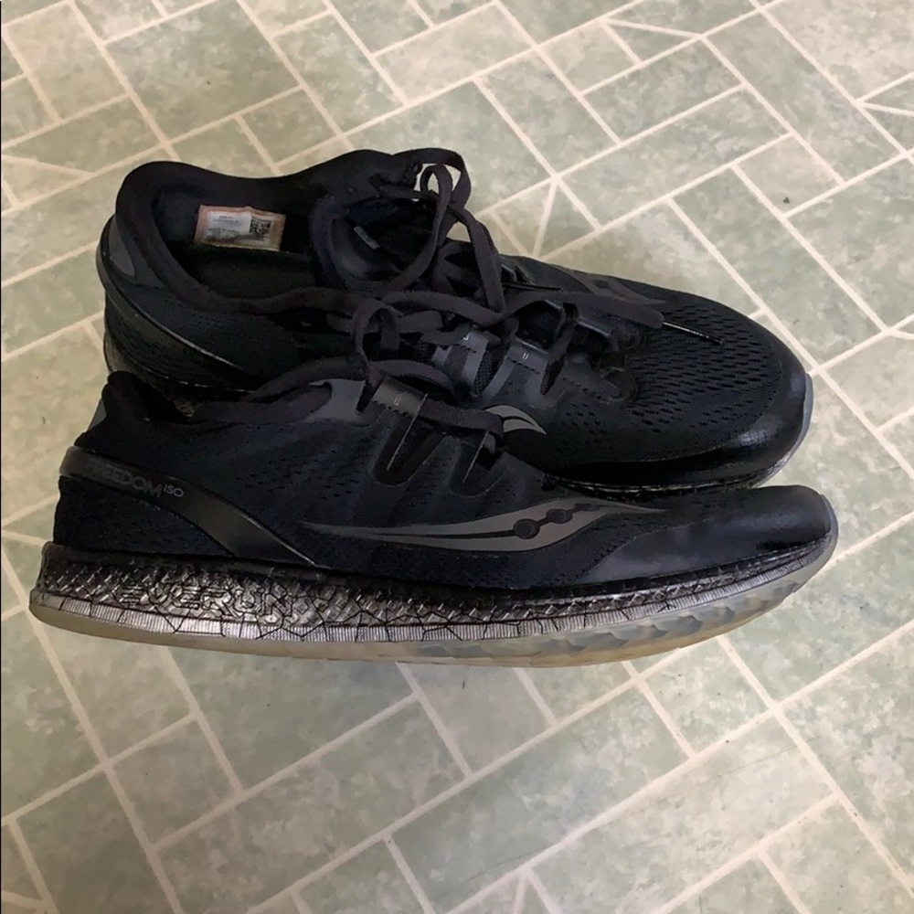 Men’s Saucony Freedom running shoes